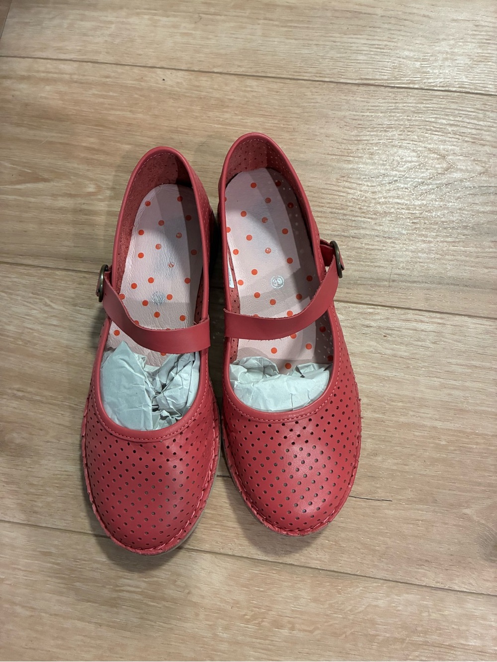 GUDRUN SJODEN PINK LEATHER Mary Jane Flats. Worn only one time! GET EM!